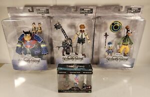 Disney Kingdom Hearts Diamond Select Figure Lot Roxas Goofy Donald Star Keyblade