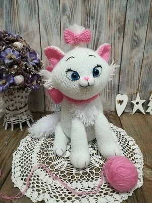 Toy knitting patterns - knit your adorable white cat Marie with a big pink bow - Image 1 of 4