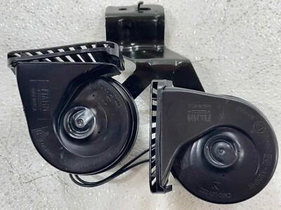 Fits 2019 - 2024 CHEVROLET BLAZER High & Low Tone Horn Signal Set of 2 OEM - Image 1 of 4