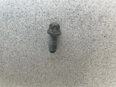 2004-2010 MERCEDES-BENZ CLS500 C219 ~ 1 CAMSHAFT SENSOR SCREW ~ A0019909522 - Image 1 of 3