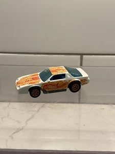 Vintage Hot wheels Camaro 1983 White w/ Orange Flames - Picture 1 of 5