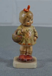 Hummel Porzellan Figur Hum 479 - Ich bring Dir was - Gerhard Skrobek 10 cm - Picture 1 of 4