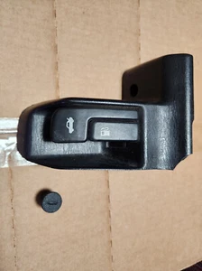 1991-1995 TOYOTA MR2 SW20 TRUNK GAS DOOR OPEN PULL LEVERS 91 92 93 94 BLACK LHD - Picture 1 of 4
