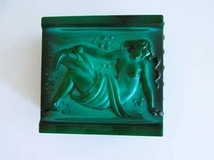 Joyero en polvo vintage checo/bohemio ART DECO JADE HOFFMANN SCHLEVOGT - Imagen 1 de 14