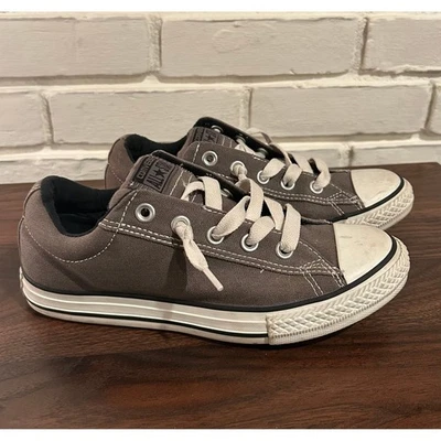 匡威 Converse All Star Chuck Taylor 低帮儿童鞋 灰色 4 码 美国 — 第 1/4 张图片