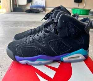Air Jordan 6 Retro Aqua Boys Sneakers Size 4Y - Picture 1 of 6