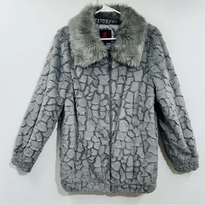 Adrienne Landau Faux Fur Jacket Gray Cozy Soft Full Zip Coat Pockets Size Medium - Picture 1 of 13