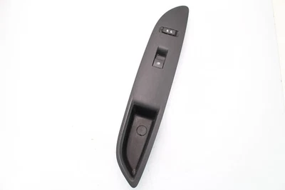 2017-2019 BUICK ENCORE FRONT RIGHT DOOR WINDOW SWITCH BEZEL TRIM OEM, 95025520 - Image 1 of 4