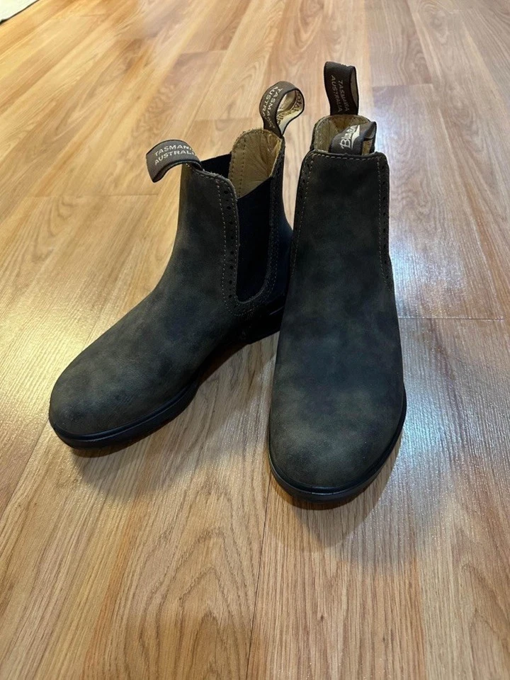 Женские замшевые сапоги Blundstones. Размер 7 1/2. Совершенно новый. - Изображение 1 из 4