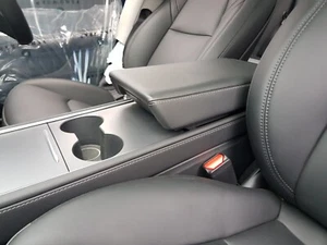 Tesla Model 3 Long Range 2022 Mittelkonsole - Bild 1 von 23