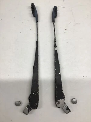 Juego de brazo limpiaparabrisas Datsun Roadster 1968-1970 convertible 1600 2000 Foto 1 de 4