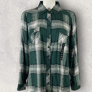Torrid Shirt Womens Size 00 (M/L) Green Plaid Button Up Long Sleeves T557