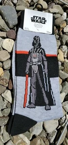 Neu Star Wars Herren DARTH VADER Crew SOCKEN sagt "DARK SIDE" Größe 6-12 - Bild 1 von 2