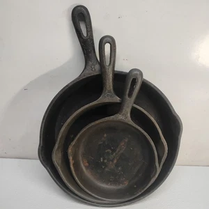 Juego de 3 sartenes de hierro fundido vintage Wagner Ware nº 8, 5 y 3 hechas en EE. UU. - Imagen 1 de 22