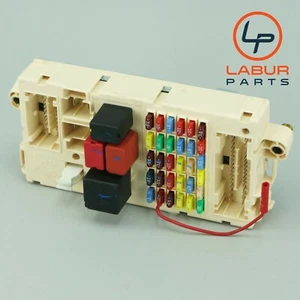 M139 03-19 Maserati GranTurismo Quattroporte Front Relay Fuse Box B219 - Picture 1 of 8
