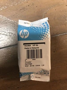 HP 64 Tri-Color Tintenpatrone, ABLAUFDATUM: MAI 2023, - Bild 1 von 3