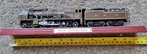 ATLAS EDITIONS Pacific Chapelon Nord LOCOMOTIVE ON WOODEN PLINTH STATIC MODEL - Picture 1 of 4