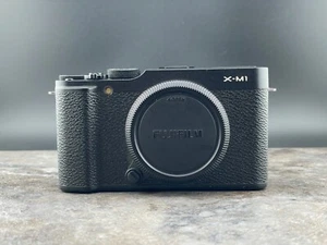 Fujifilm X-M1 16mp Mirrorless Digital Camera Body Black *near mint* 7562 - Picture 1 of 9