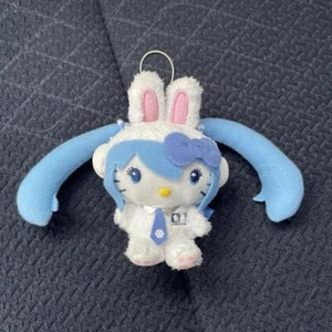 Juguete de peluche de colaboración Hatsune Miku nieve Hello Kitty - Imagen 1 de 2