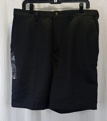 Haggar Shorts Men's Size 34W Black Flex Waist 9.5" Inseam Performance Cool 18 - Image 1 of 4