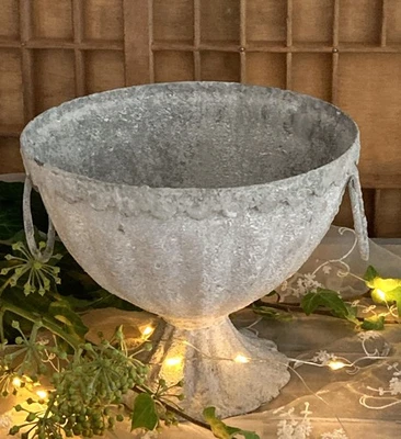 Shabby Pokal Schale auf Fuß, Übertopf, Aufsatz rund, Antik Grau, French Franske - Bild 1 von 3