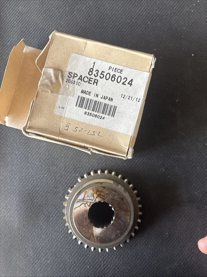 83506024 5to cono sincronizado (O.E.M) Jeep 4 cilindros con; transmisiones AX5/G52-152 Foto 1 de 1