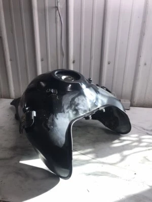 Tanque de gasolina 12 Suzuki DL650 DL 650 A V Strom  Foto 1 de 4