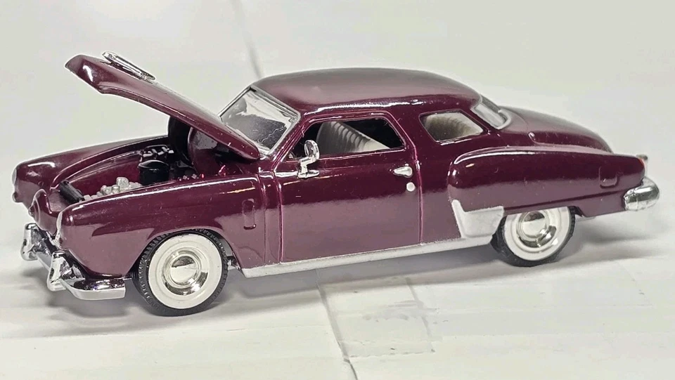 1951 Studebaker Racing Champions Motor Trend 1:60 Limited Edition 1/19998 - Image 1 of 4