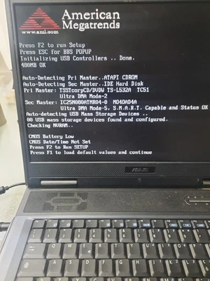 Pc Asus Z8100L Pentium 4 Windows XP Laptop Vintage - Imagen 1 de 4