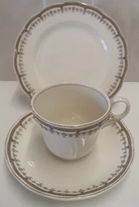 Vintage W H Grindley Cream Petal Portman Pattern Cup Saucer & Plate c1954-60 - Picture 1 of 6