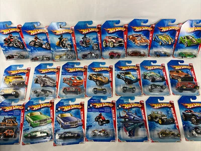 Hot Wheels Race World 5 Sets Highway Jungle Cave Beach Movie Stunts 22 cars nip - Image 1 of 4