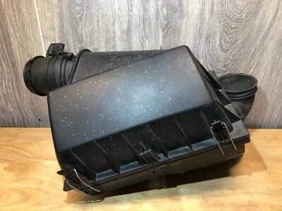 Коробка фильтра воздухозаборника 1998-1999 Mercedes E320 E430 от оригинального производителя - Изображение 1 из 4