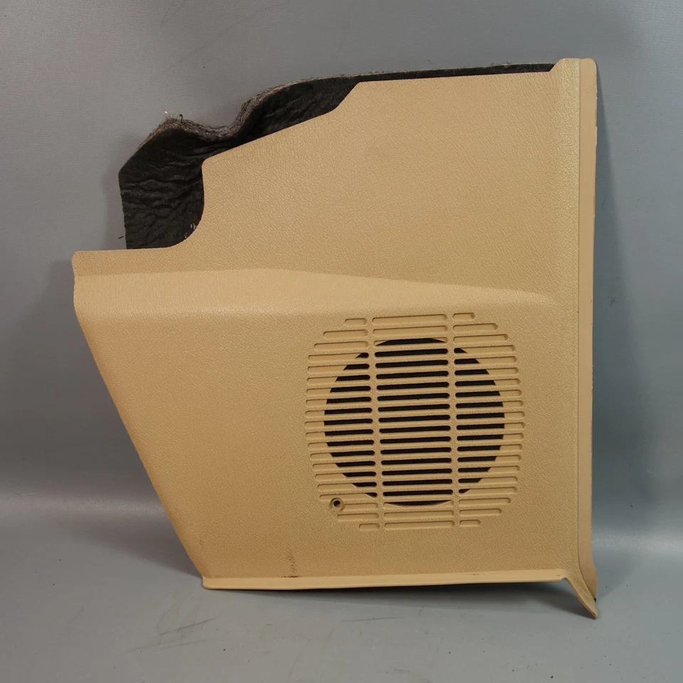 88-93 BMW E30 3-Series Convertible Right Front Kick Trim Panel Natur Beige OEM — 第 1/4 张图片