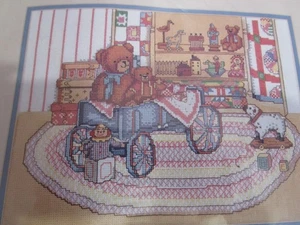 Kit de punto de cruz contado estampado ático de abuela #40378 (1990, Bucilla) - Imagen 1 de 3