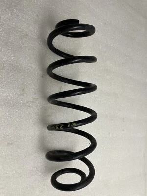 Bobina de resorte trasera izquierda o trasera derecha Toyota Prius 2016-2022 OEM Foto 1 de 4