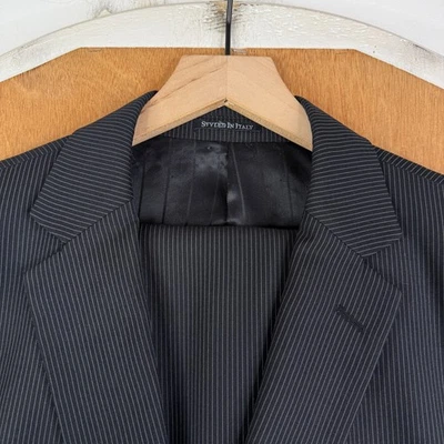 Traje Cigliano Para Hombre 46L Negro Rayas Negrita 2 Botones Rendimiento Tela Deportiva Foto 1 de 4