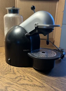 Krups Nespresso Coffee Machine Model FNA1 - Foto 1 di 13