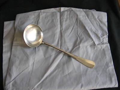 Belle louche ancienne en argenterie de Christofle - Photo 1/4