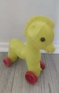 DDR Spielzeug Pferd gelb  - Bild 1 von 1