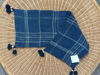 NUEVA Funda de Almohada Serena & Lily Asheville (14”x40”) - Azul Índigo De Colección Foto 1 de 2