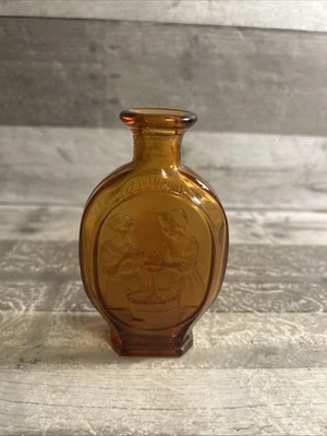 1979 DAR Daughters of the American Revolution Amber Glass Bottle Franklin Mint - Image 1 of 4