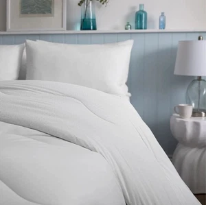 The Fine Bedding Co Smart Temperature Duvet Super king 10.5 Tog BNIB - Picture 1 of 6