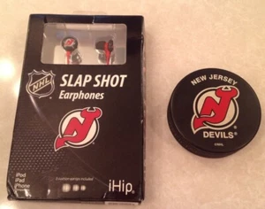 iHip NEW JERSEY DEVILS NEW NHL SLAP SHOT EARPHONES & LEXUS PUCK BRODEUR HUGHES - Picture 1 of 11