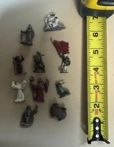 Vintage Dungeons And Dragons Miniatures 1980s - Picture 1 of 2