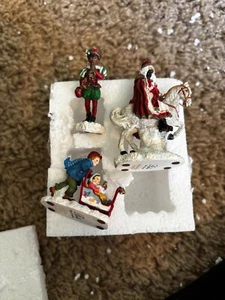 Pipka Prizm Miniature Collection Sinter Klaas Set Santa figurine 10060 2005 MIB - Picture 1 of 2
