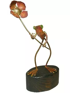 ESCULTURA DE METAL FLOR SOLDADO BRUTALISTA COBRE, RANA DE LATÓN SOSTENIENDO FLORES, CON OJOS DE VIDRIO - Imagen 1 de 12