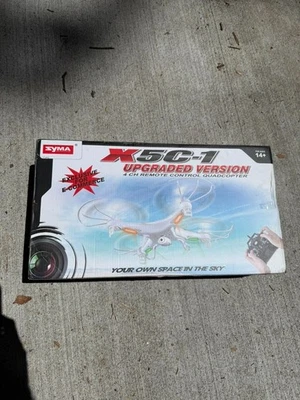 X5c-1 EXPLORERS 2.4G 4CH REMOTE CONTROL QUADCOPTER - New in sealed box - Image 1 of 4