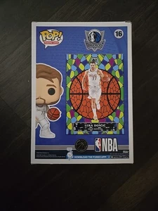 Neu!! NBA Funko POP! Luka Doncic Mosaic Trading Card #16 Mavericks sealed - Bild 1 von 3