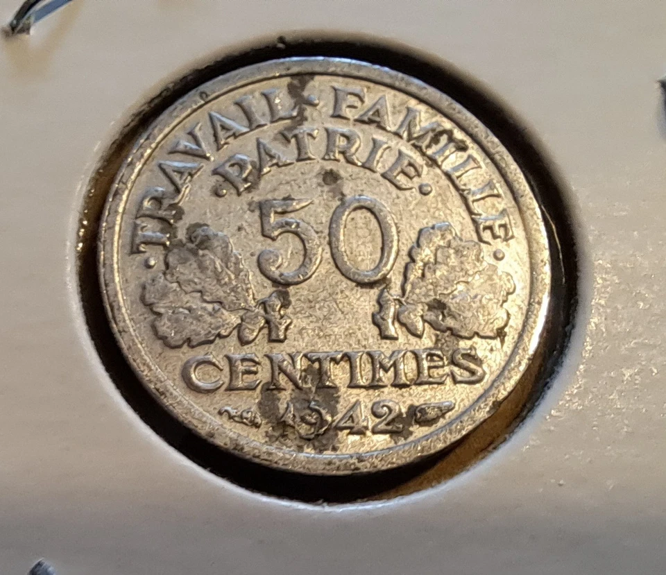 Moneda del Estado Francés de Vichy Alemana 1942 Francia, Segunda Guerra Mundial - 50 céntimos Foto 1 de 1