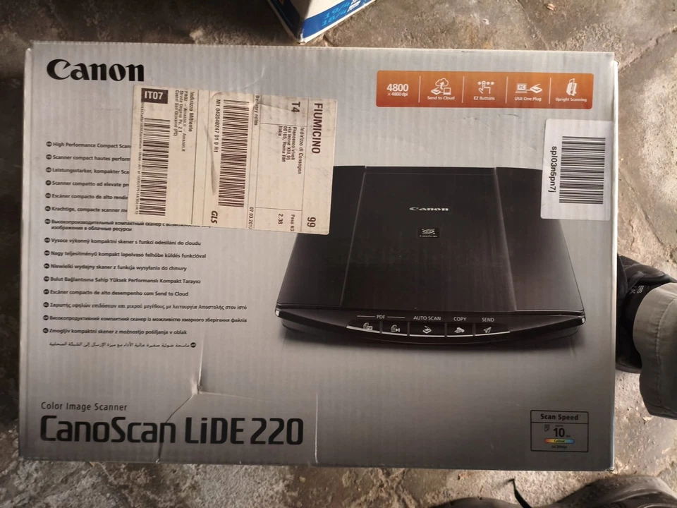 Scanner di immagini a colori compatto Canon CanoScan LiDE 220 - Immagine 1 di 1